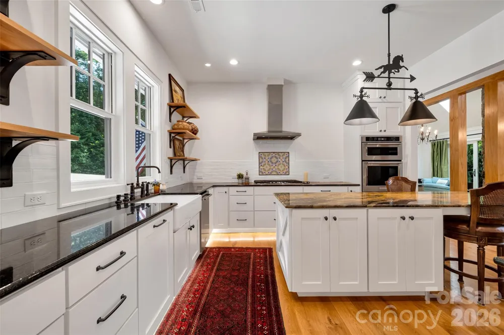442 Autumn Sky Drive Hendersonville, NC 28792