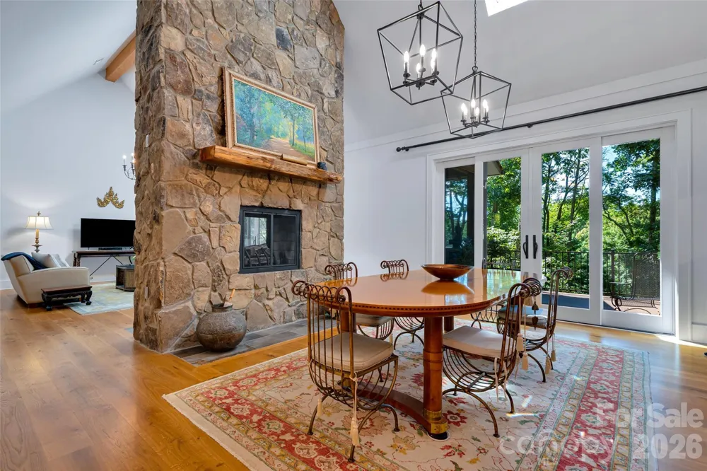 442 Autumn Sky Drive Hendersonville, NC 28792
