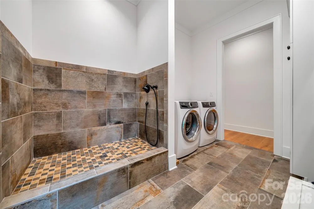 442 Autumn Sky Drive Hendersonville, NC 28792