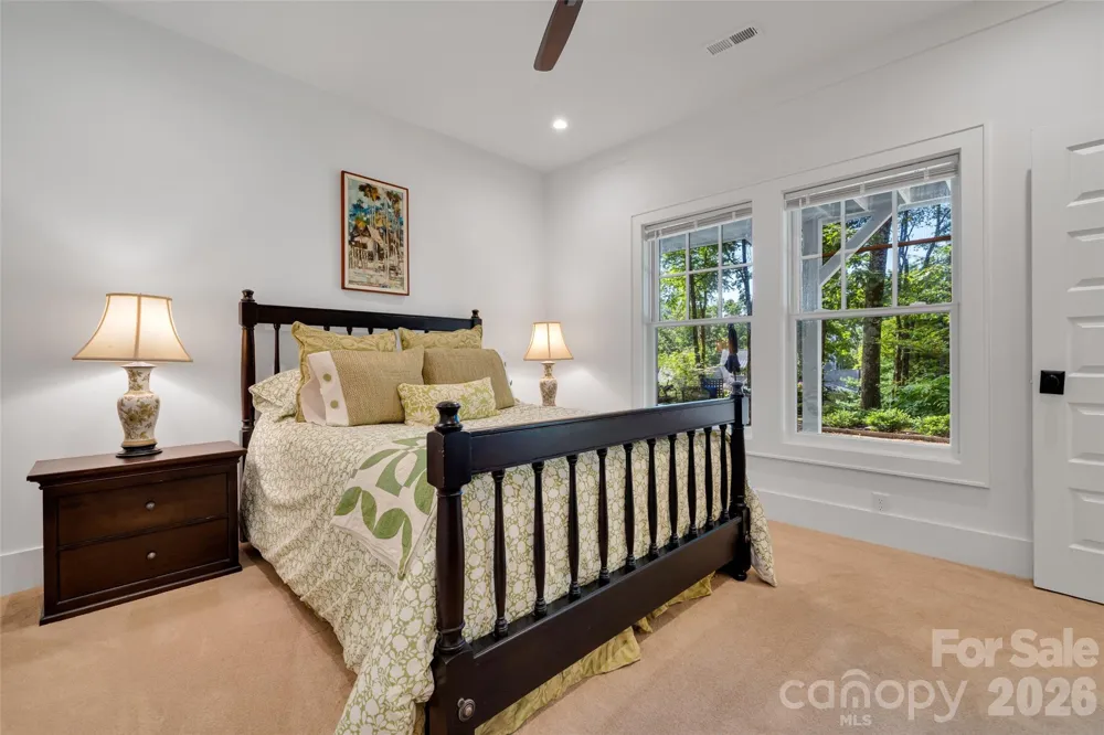 442 Autumn Sky Drive Hendersonville, NC 28792