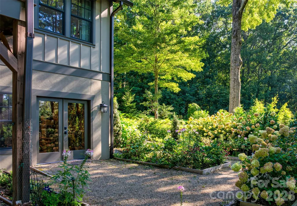 442 Autumn Sky Drive Hendersonville, NC 28792