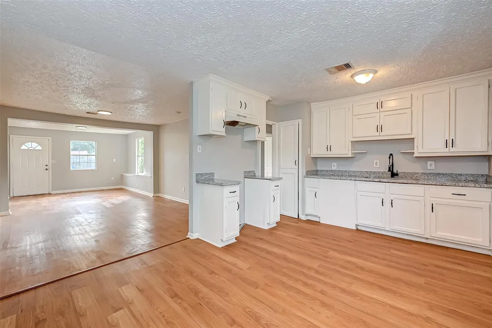 7946 Jutland Road Houston, TX 77033