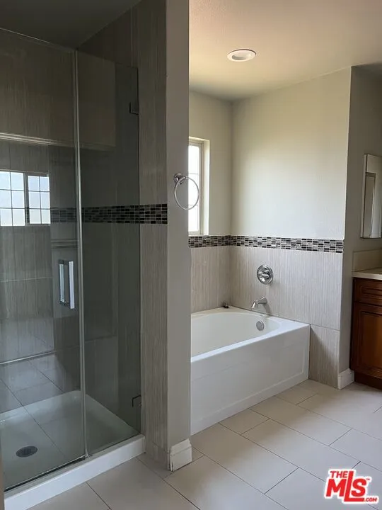 9124 Florence Avenue Downey, CA 90240
