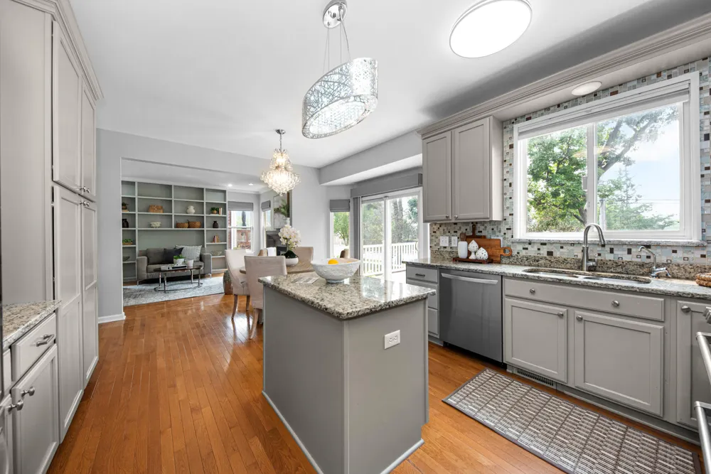 2608 Nadia Court Ann Arbor, MI 48105