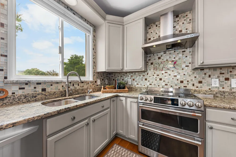 2608 Nadia Court Ann Arbor, MI 48105