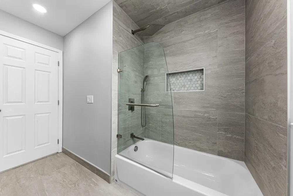 2608 Nadia Court Ann Arbor, MI 48105