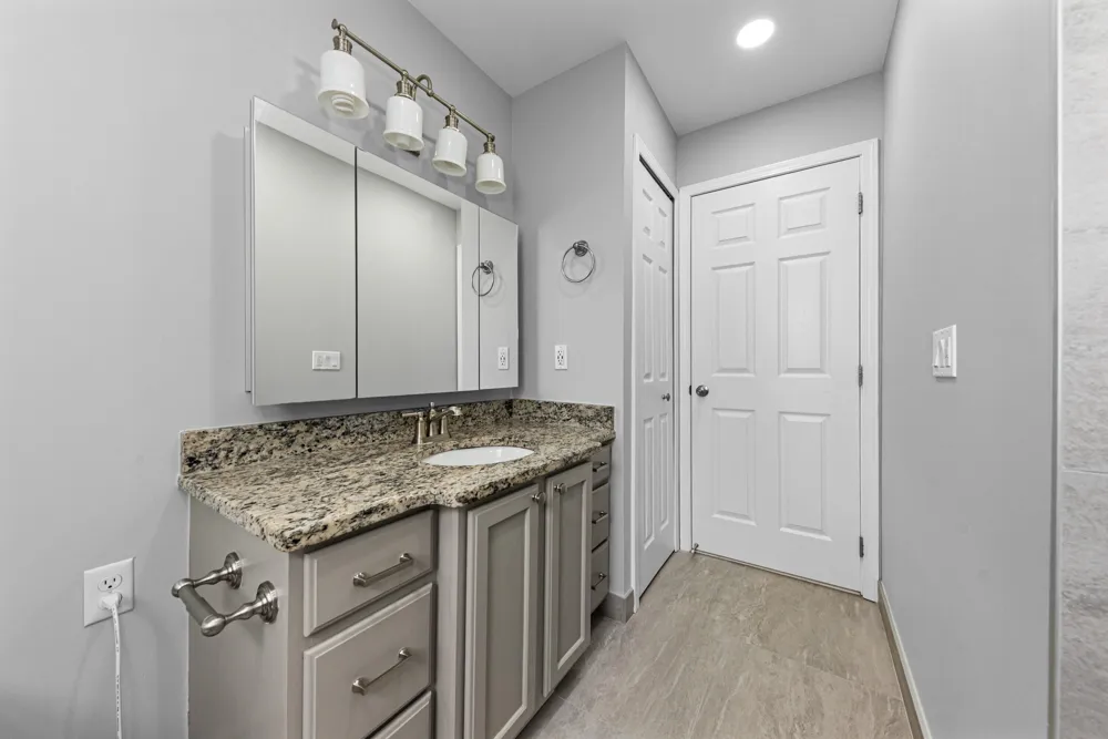 2608 Nadia Court Ann Arbor, MI 48105