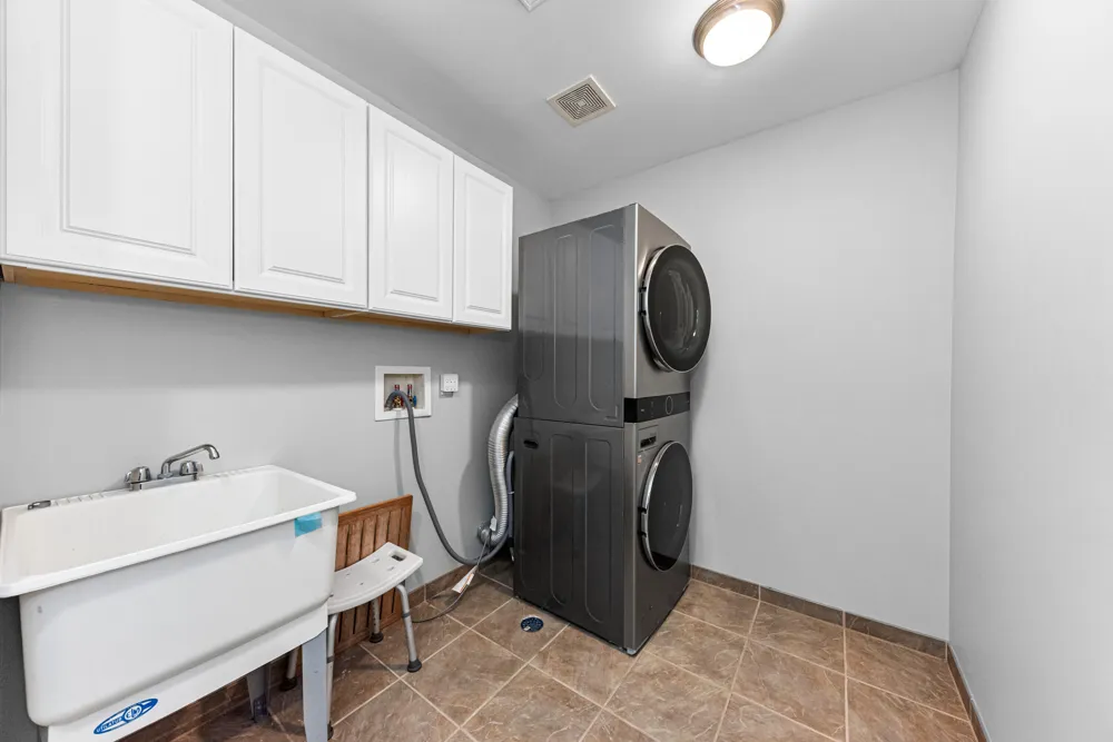 2608 Nadia Court Ann Arbor, MI 48105