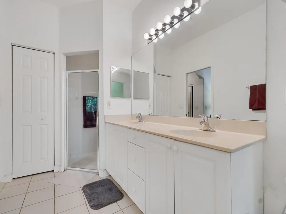 3830 Nags Head Place SW Vero Beach, FL 32968