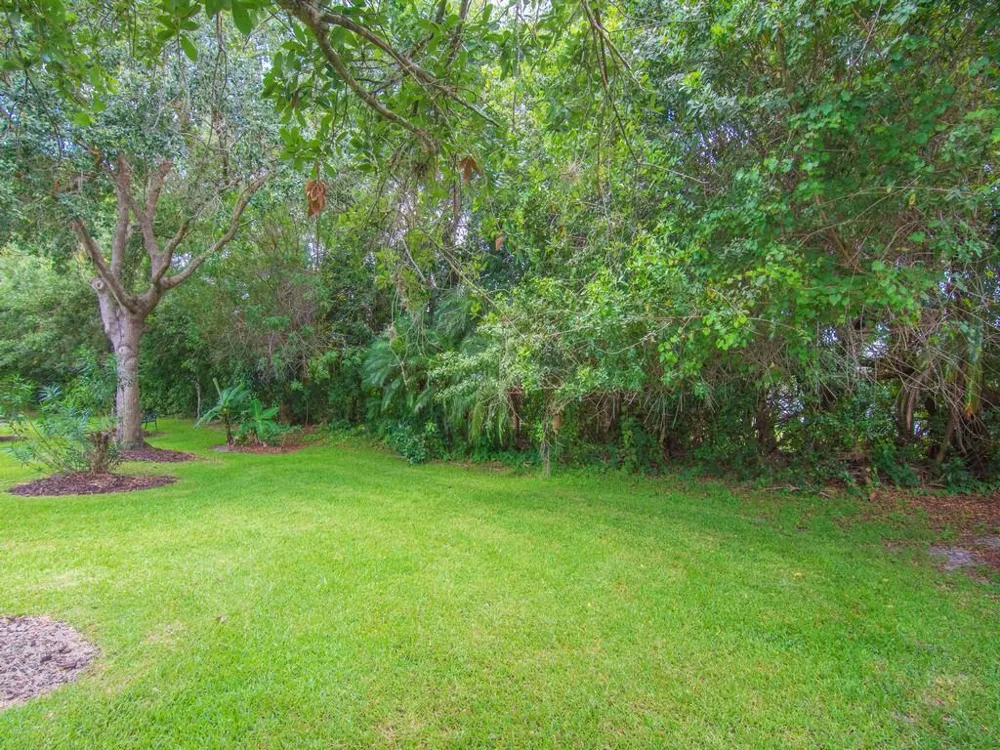 3830 Nags Head Place SW Vero Beach, FL 32968