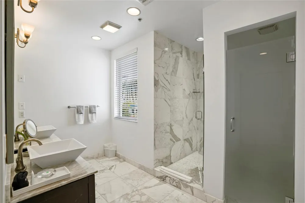 347 Oak Street #B1 Hollywood, FL 33019