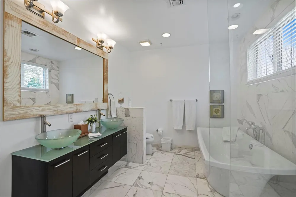 347 Oak Street #B1 Hollywood, FL 33019