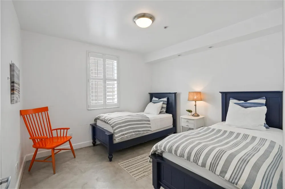 347 Oak Street #B1 Hollywood, FL 33019