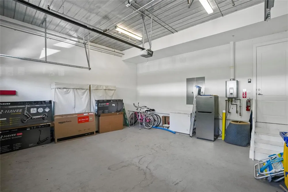 347 Oak Street #B1 Hollywood, FL 33019
