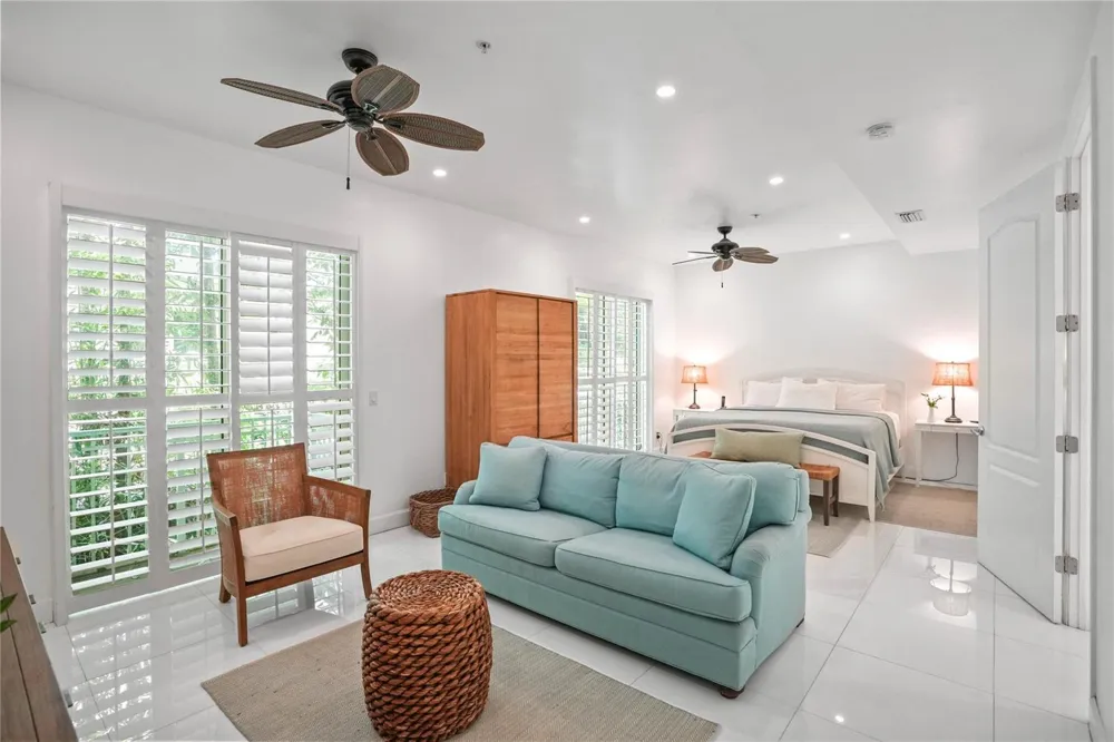347 Oak Street #B1 Hollywood, FL 33019