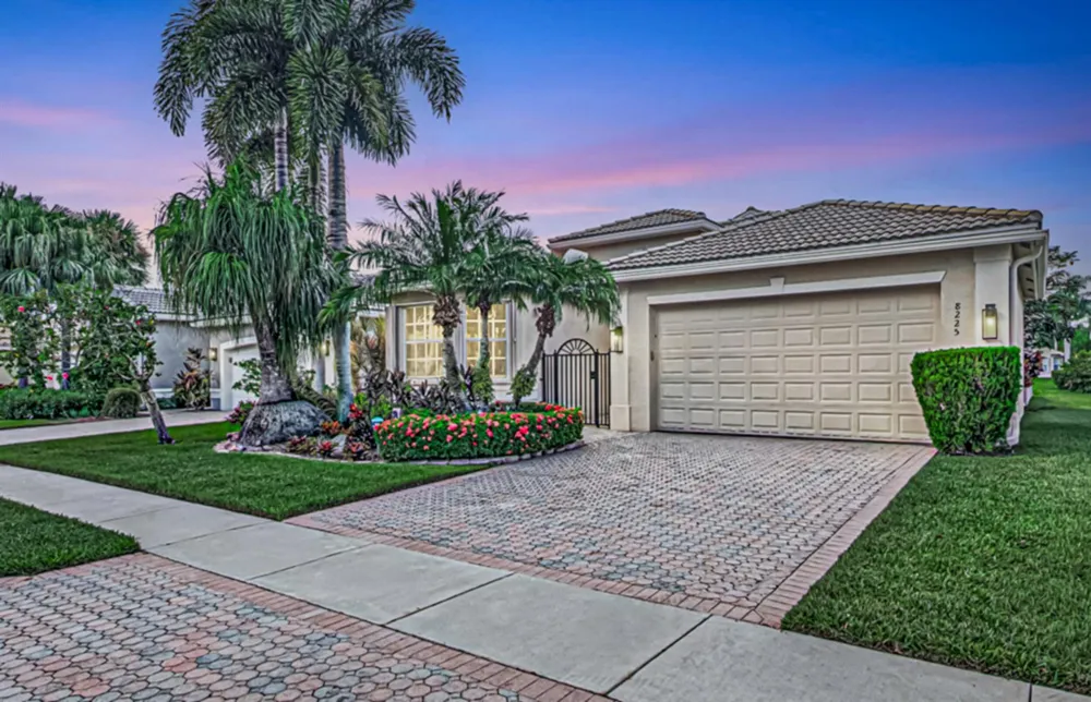 8225 La Jolla Vista Lane Lake Worth, FL 33467