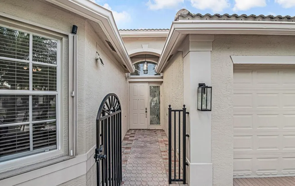 8225 La Jolla Vista Lane Lake Worth, FL 33467