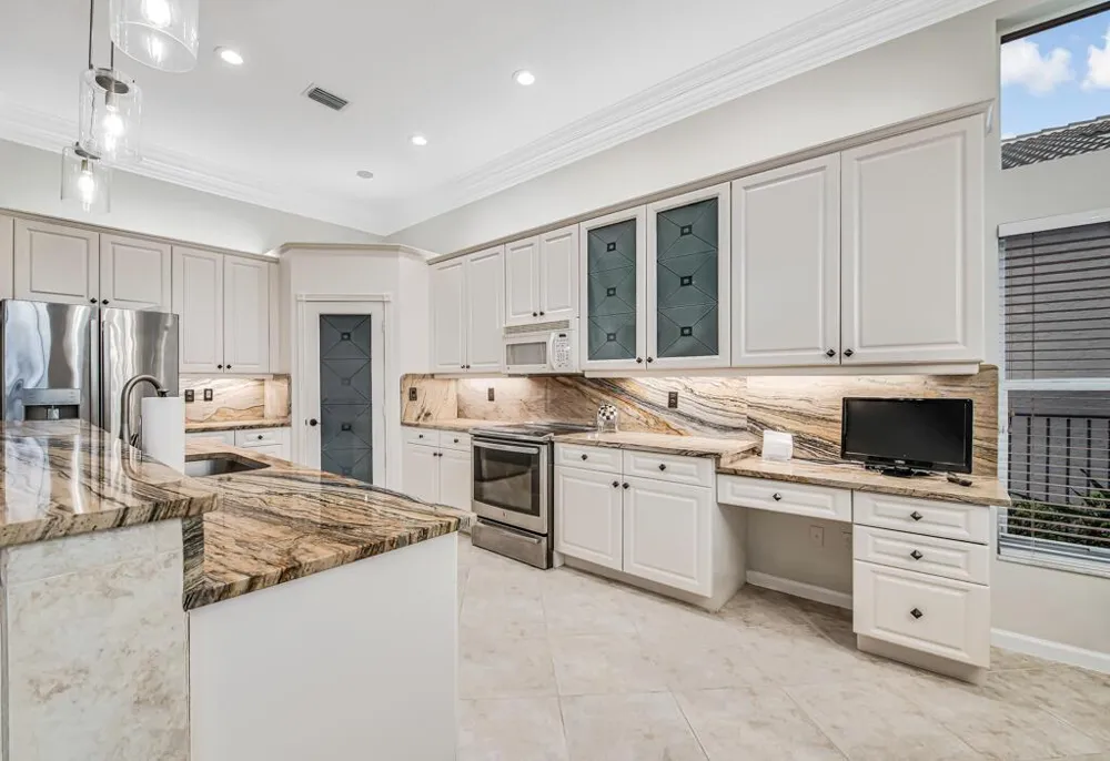 8225 La Jolla Vista Lane Lake Worth, FL 33467