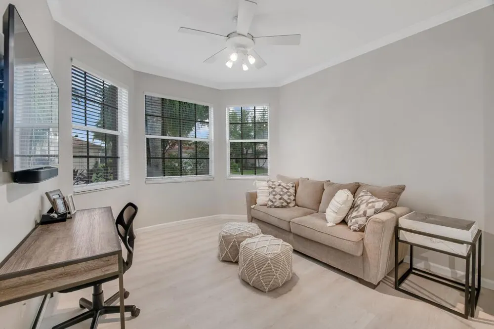8225 La Jolla Vista Lane Lake Worth, FL 33467