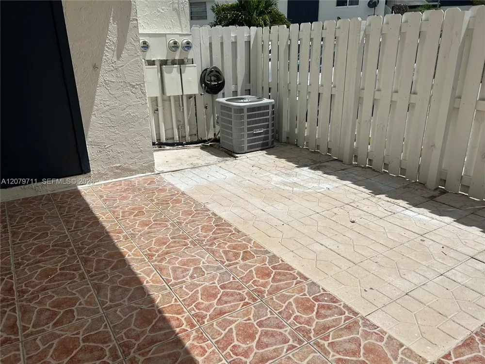 15431 SW 86th Ter #155 Miami, FL 33193