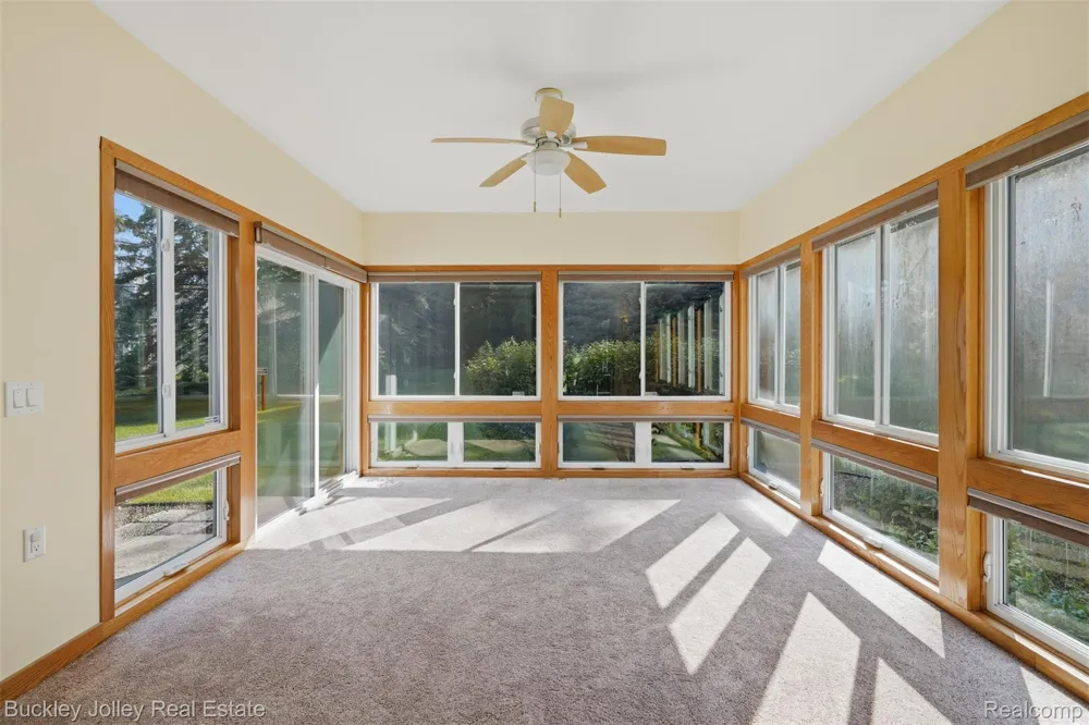 4784 New Haven Drive Genoa Township, MI 48843