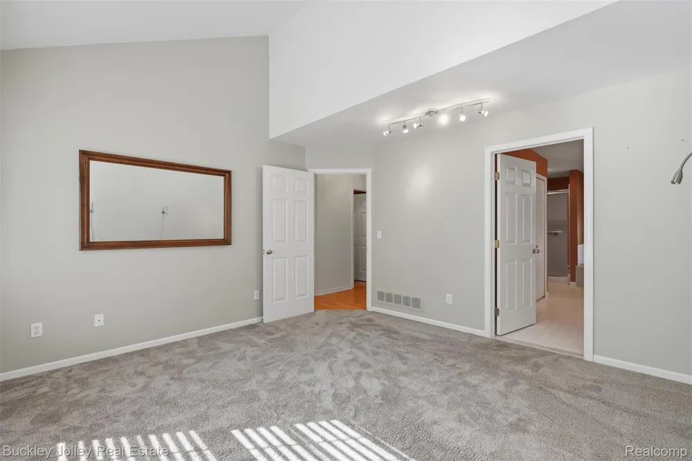 4784 New Haven Drive Genoa Township, MI 48843