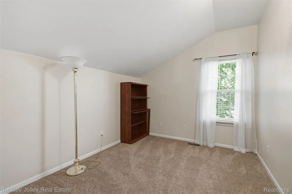 4784 New Haven Drive Genoa Township, MI 48843