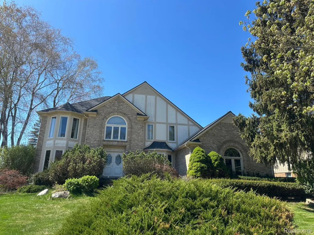 3229 PARKWOOD DRIVE Rochester Hills City, MI 48306