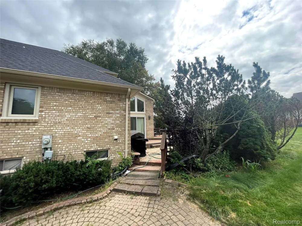 3229 PARKWOOD DRIVE Rochester Hills City, MI 48306