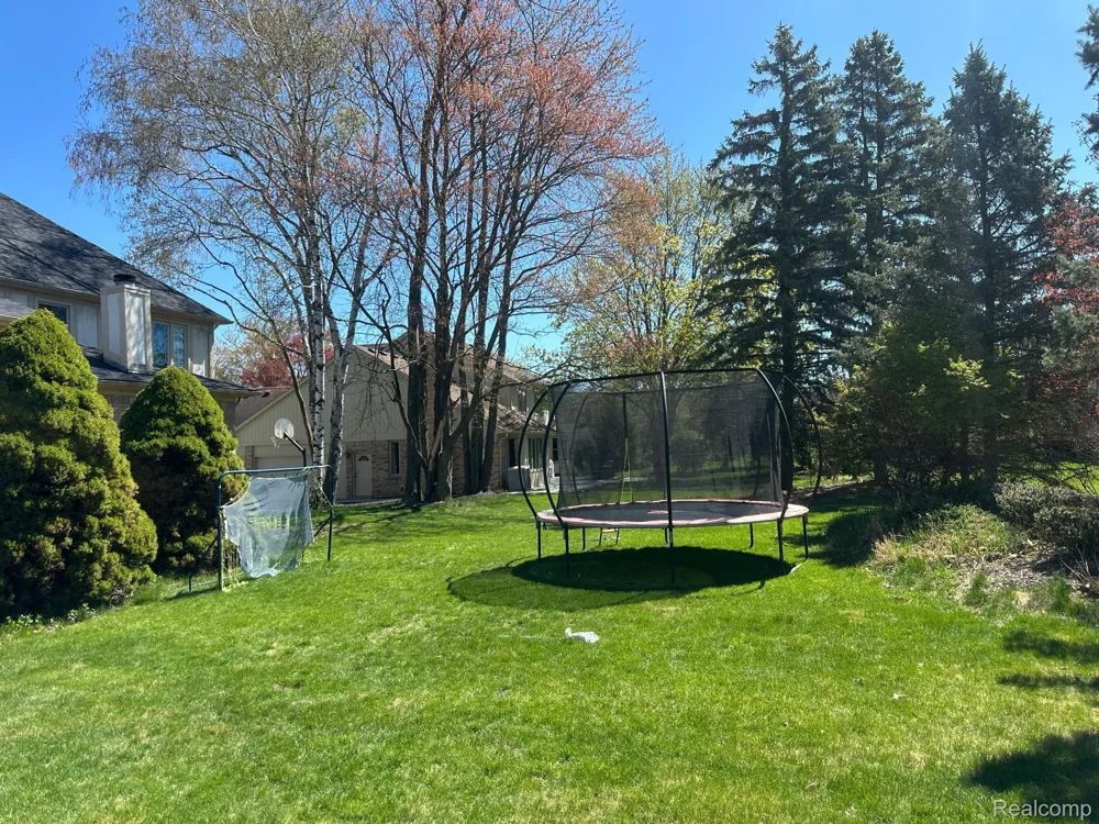 3229 PARKWOOD DRIVE Rochester Hills City, MI 48306