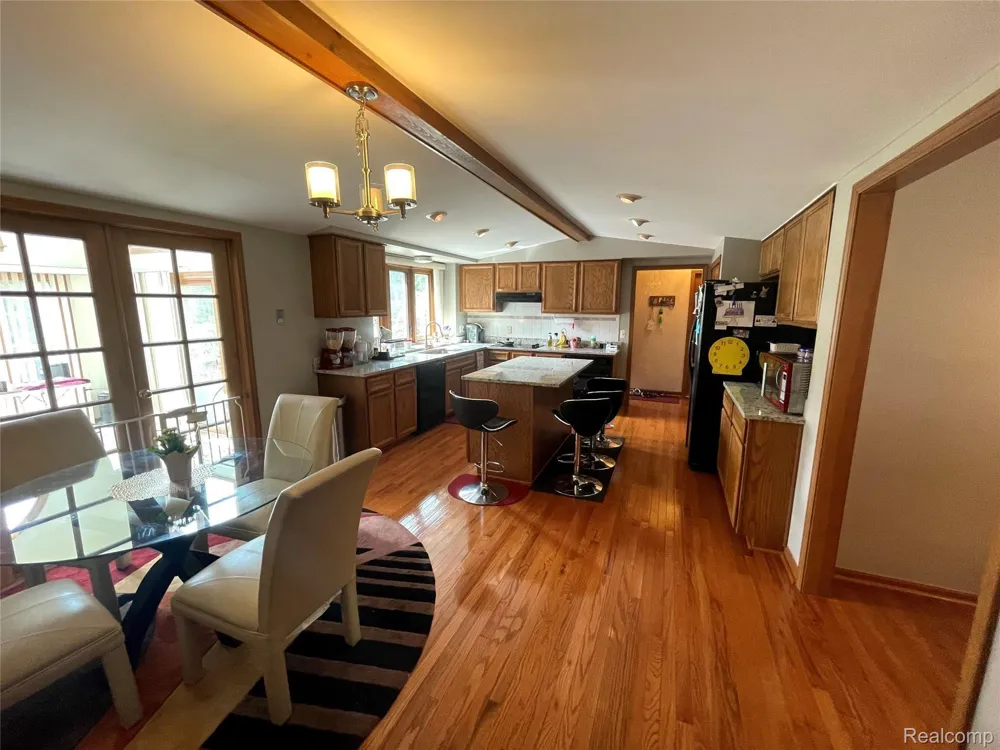 3229 PARKWOOD DRIVE Rochester Hills City, MI 48306