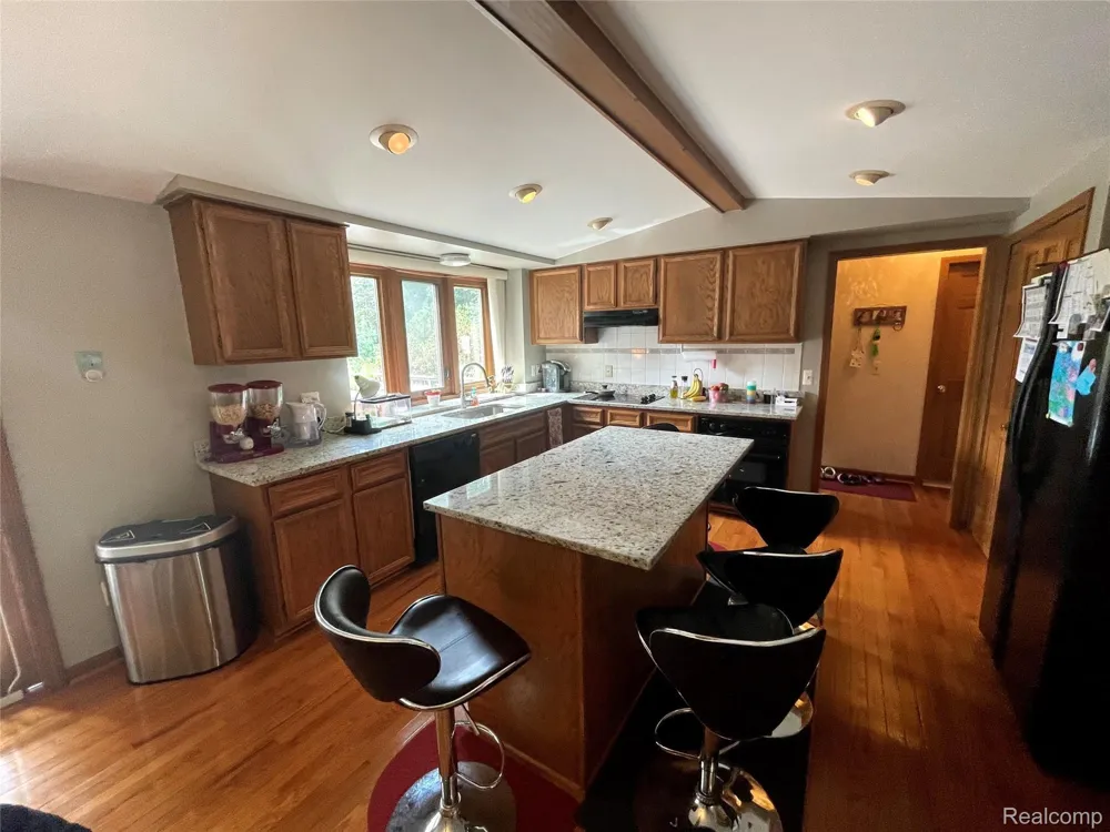 3229 PARKWOOD DRIVE Rochester Hills City, MI 48306