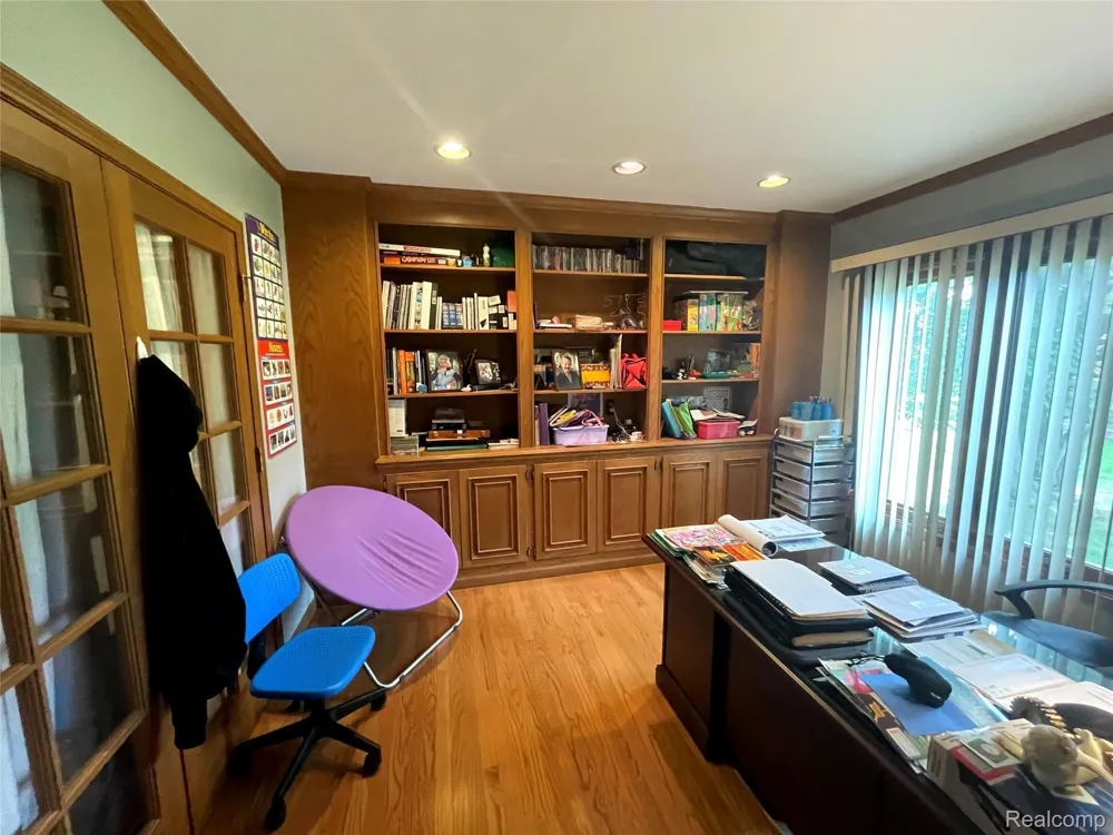 3229 PARKWOOD DRIVE Rochester Hills City, MI 48306