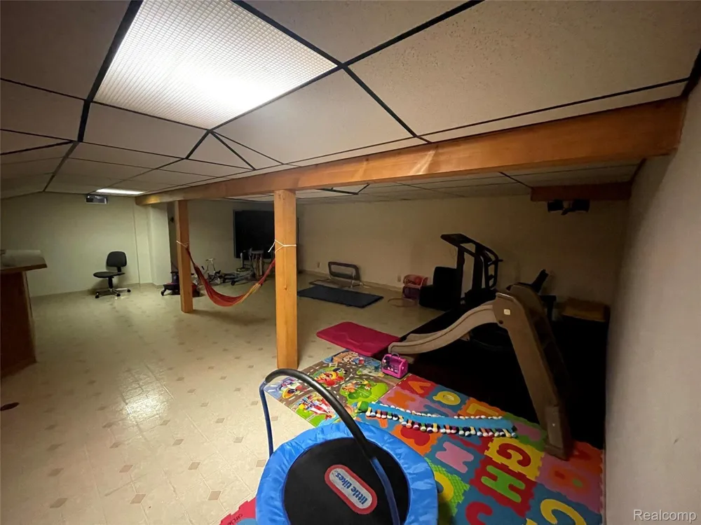3229 PARKWOOD DRIVE Rochester Hills City, MI 48306
