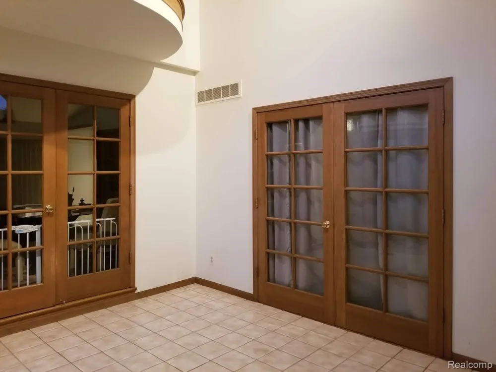 3229 PARKWOOD DRIVE Rochester Hills City, MI 48306