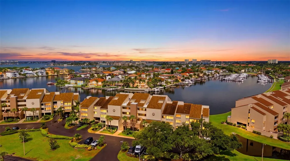 2775 KIPPS COLONY DRIVE S #305 Gulfport, FL 33707