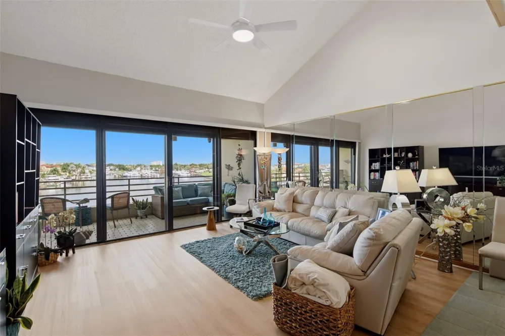 2775 KIPPS COLONY DRIVE S #305 Gulfport, FL 33707