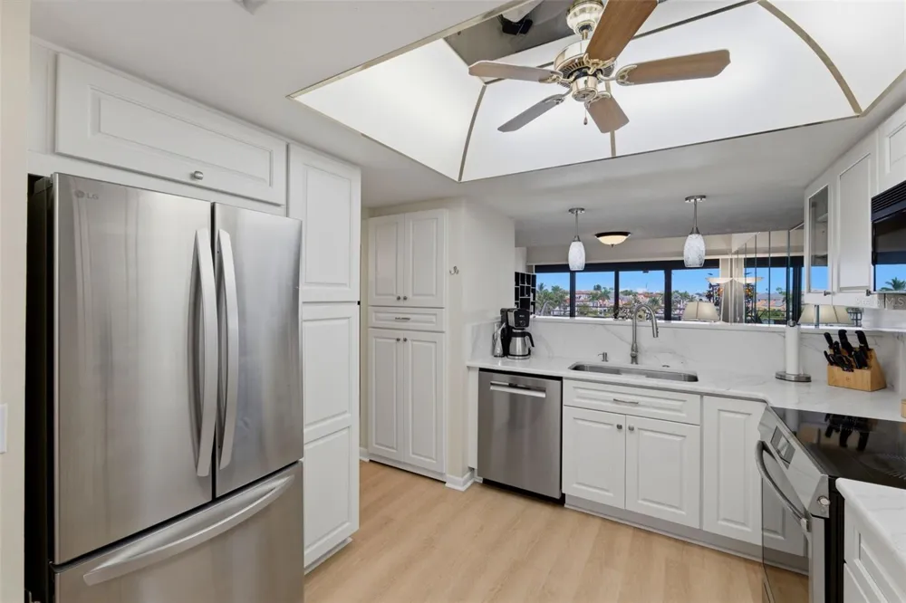 2775 KIPPS COLONY DRIVE S #305 Gulfport, FL 33707