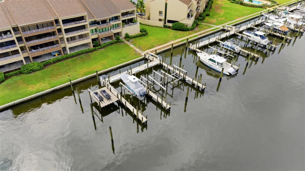 2775 KIPPS COLONY DRIVE S #305 Gulfport, FL 33707