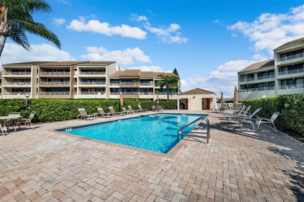2775 KIPPS COLONY DRIVE S #305 Gulfport, FL 33707