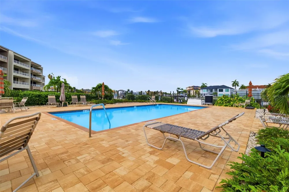 2775 KIPPS COLONY DRIVE S #305 Gulfport, FL 33707