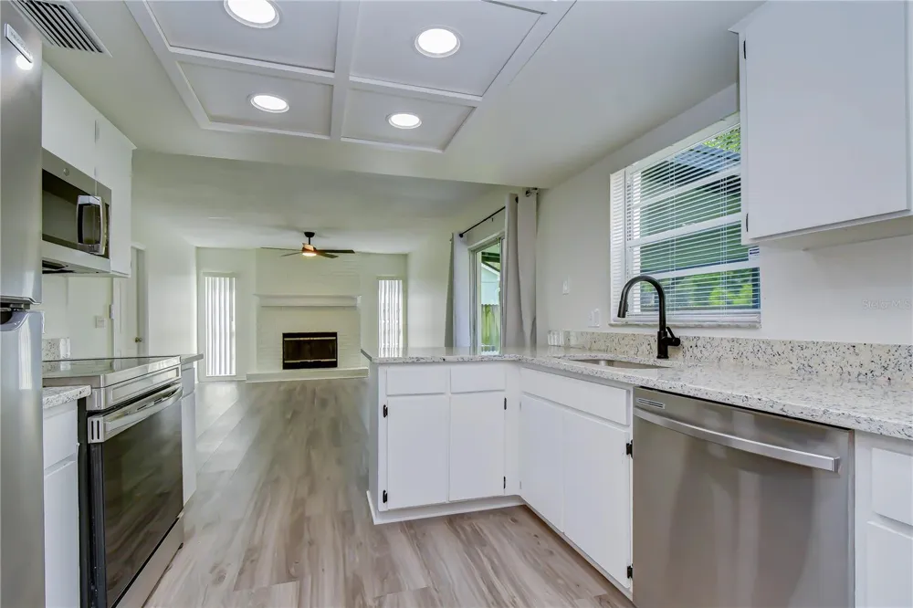9703 FOX HOLLOW ROAD Tampa, FL 33647