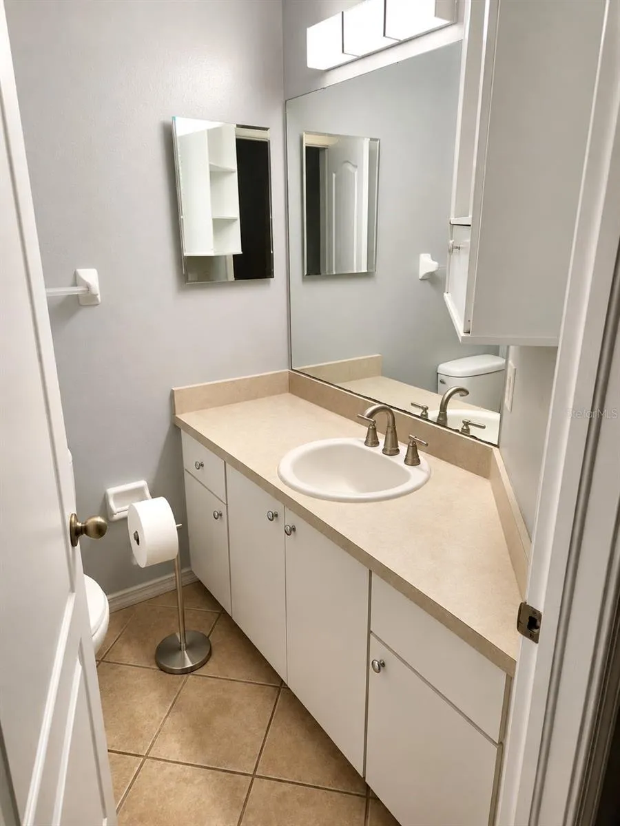 6210 KITERIDGE DRIVE Lithia, FL 33547