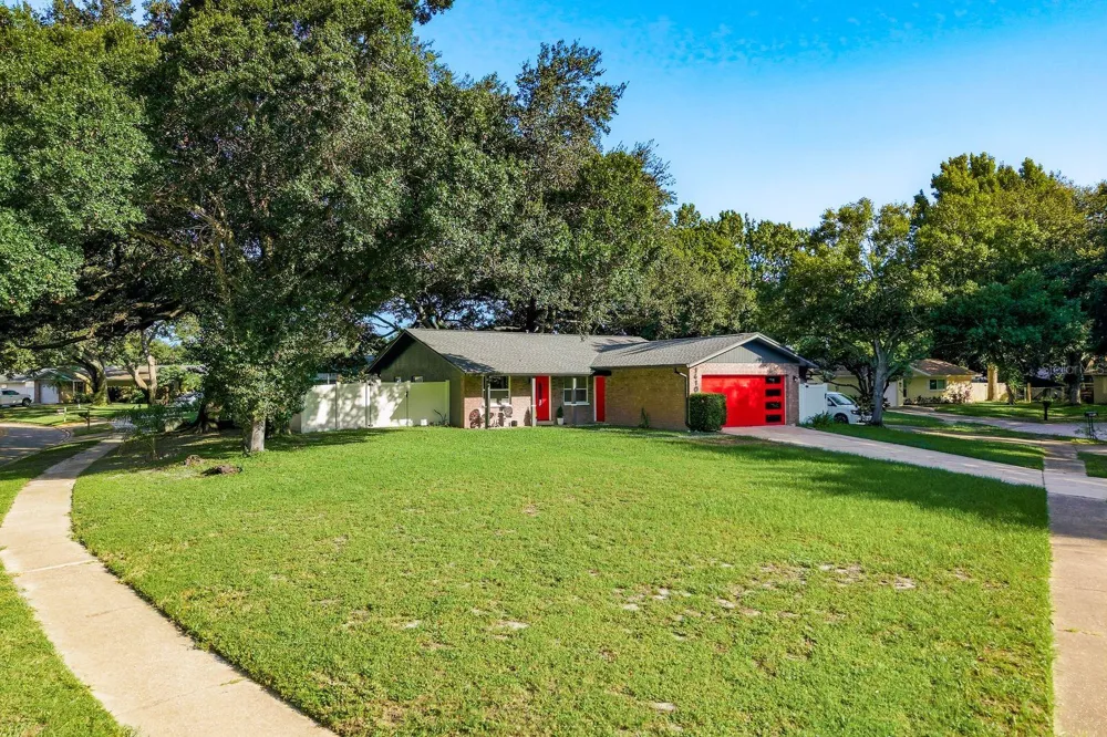 1410 VALE COURT Dunedin, FL 34698