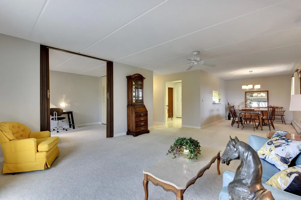 10401 Cedar Lake Road #301 Minnetonka, MN 55305