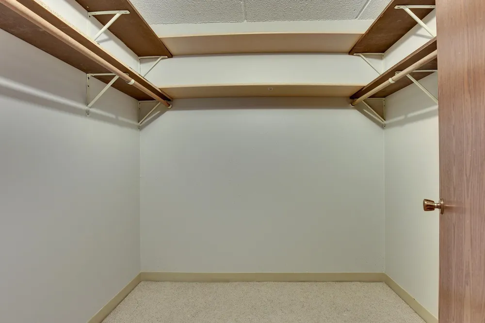 10401 Cedar Lake Road #301 Minnetonka, MN 55305
