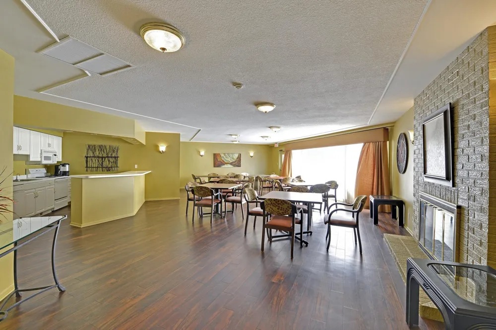 10401 Cedar Lake Road #301 Minnetonka, MN 55305