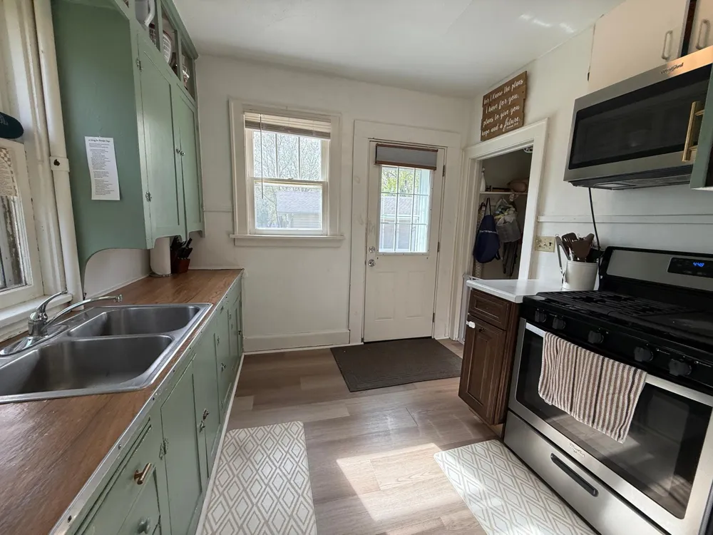 1136 West Avenue Detroit Lakes, MN 56501
