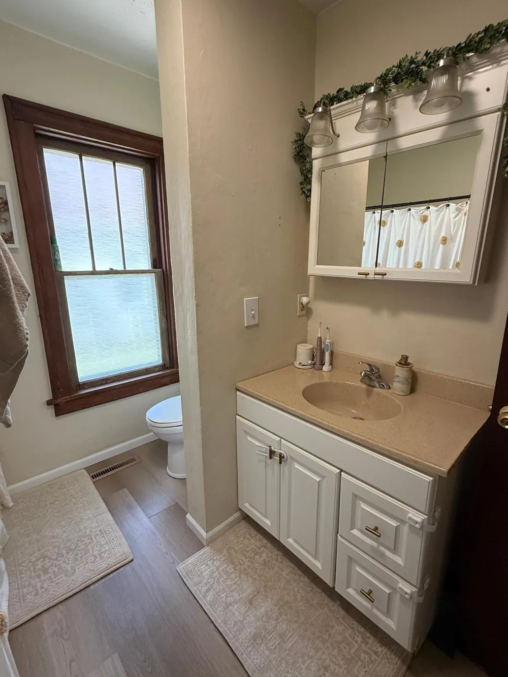 1136 West Avenue Detroit Lakes, MN 56501