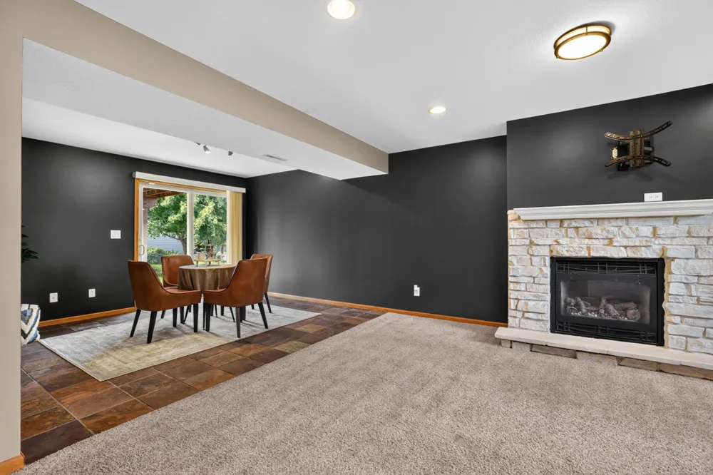 5852 Excalibur Court NW Rochester, MN 55901